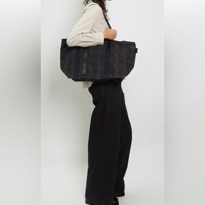 Amiacalva medium plaid tote